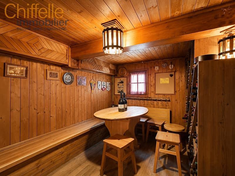 Belle villa familiale avec panorama sur le Léman et les Alpes (11)