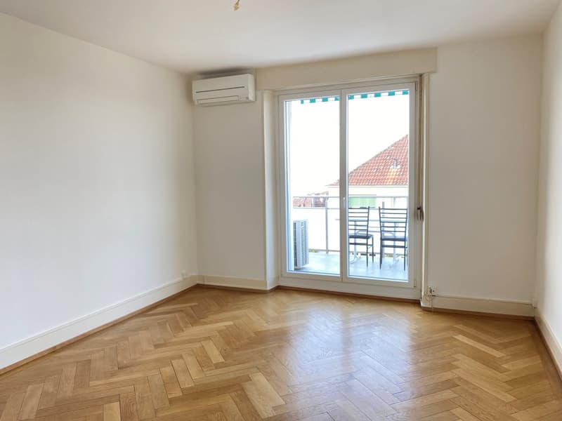 Charmant appartement de 2.5 pièces avec balcon à Lausanne (11)