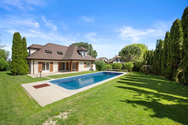Magnifica villa di 6,5 locali a Commugny (1)