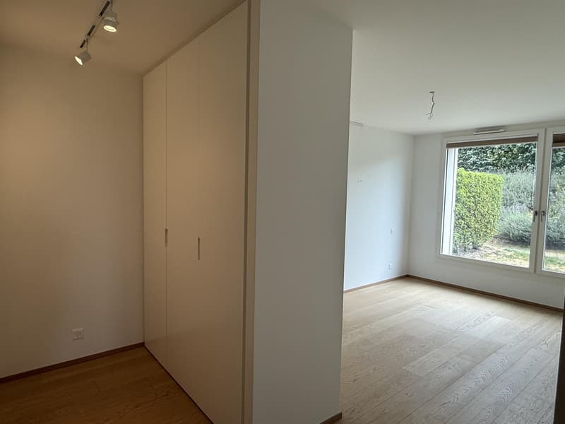 Appartamento di 3.5 locali con terrazza e giardino privato a St-Sulpice (10)