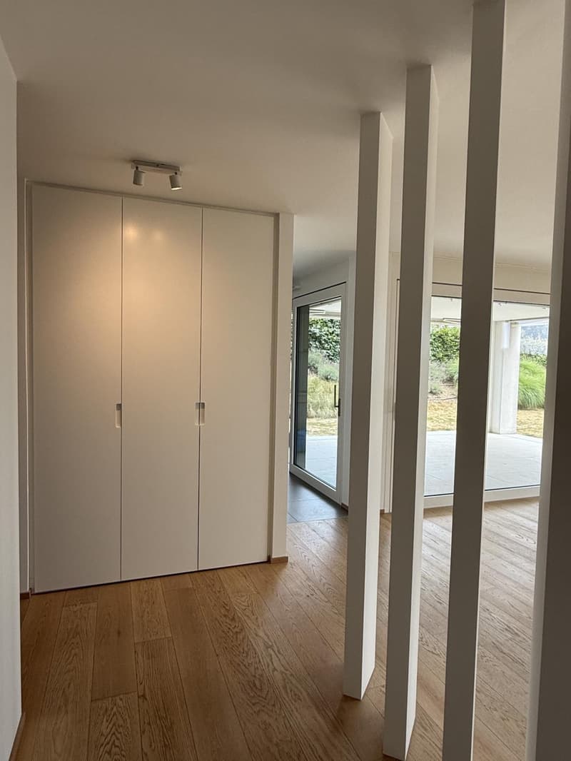 Appartamento di 3.5 locali con terrazza e giardino privato a St-Sulpice (7)