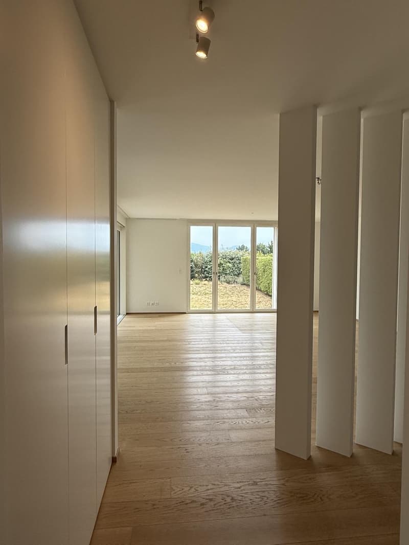 Appartamento di 3.5 locali con terrazza e giardino privato a St-Sulpice (8)