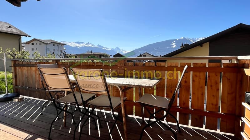 Balcon et panorama sur le Val d'Hérens