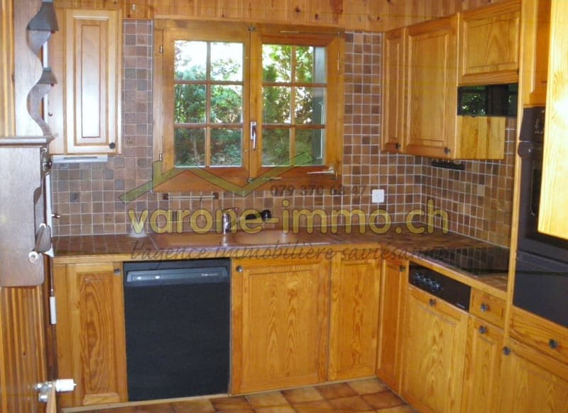 Villa mit 4 Zimmern (4)