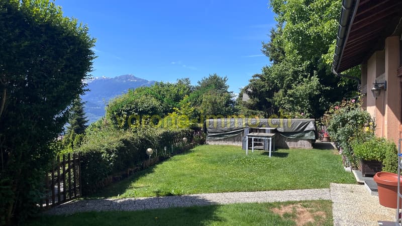 Villa mit 4 Zimmern (2)