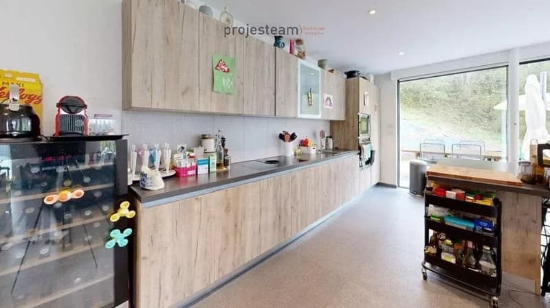 On the edge of a forest area? Contemporary villa in a privileged setting (7)