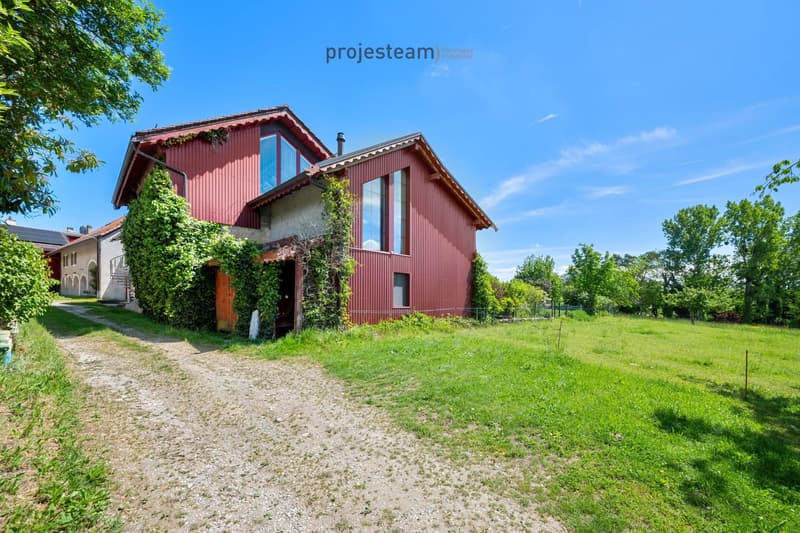 2 apartments 84m2 and 181m2, combined into a triplex in a renovated farm (1)