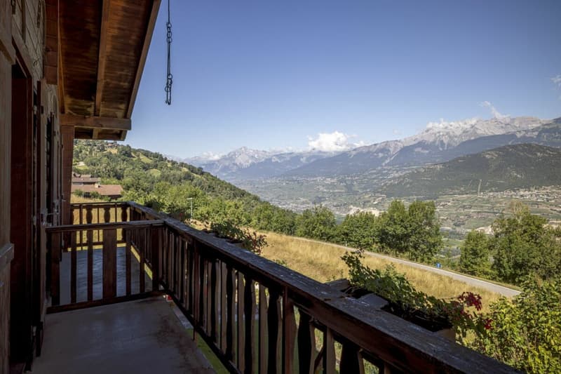Detached house with 5 rooms and ½, 224 m2 living space, on a plot of 1693 m2 with breathtaking views (18)