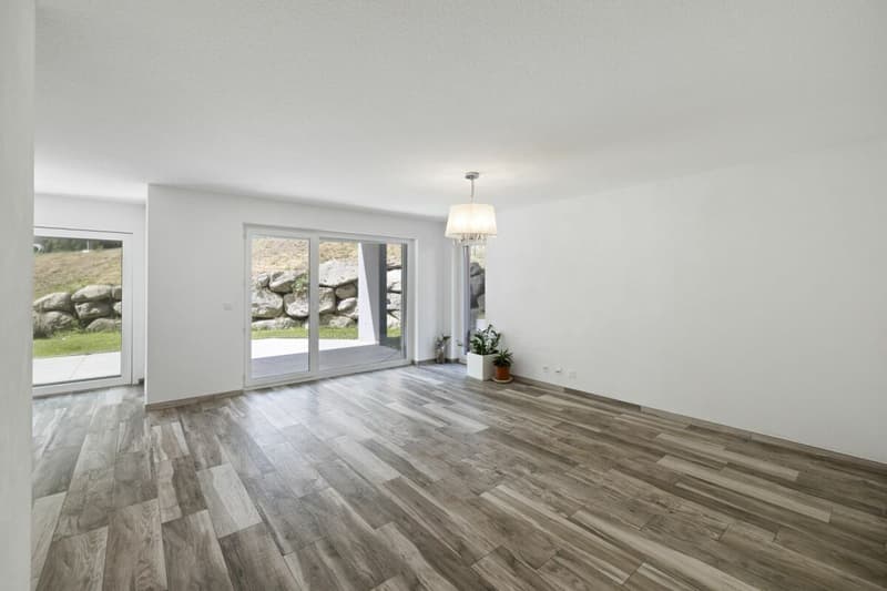 Geräumige 3-Zimmer-Wohnung mit 1/2 Stock im Erdgeschoss mit 107 m² (11)