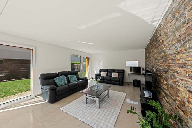 Charming 4.5 room villa of 130 m2 in Vétroz on a plot of 463 m2 (10)