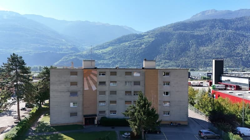 Spacieux attique 4 pièces 1/2 de 111 m2 bruts à Conthey (16)