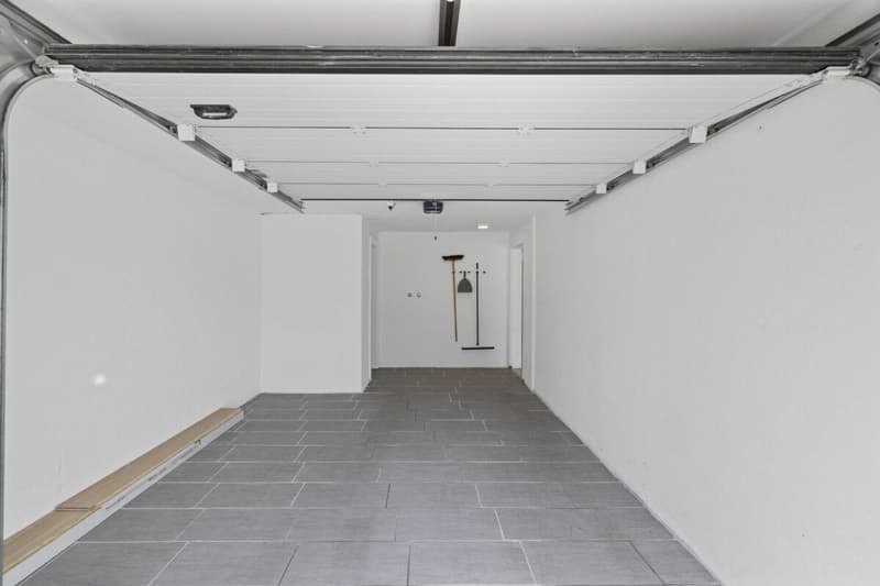 Splendide villa 6 pièces 1/2 de 297 m2 avec un magnifique extérieur (27)