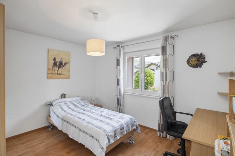 Splendide villa 6 pièces 1/2 de 297 m2 avec un magnifique extérieur (14)