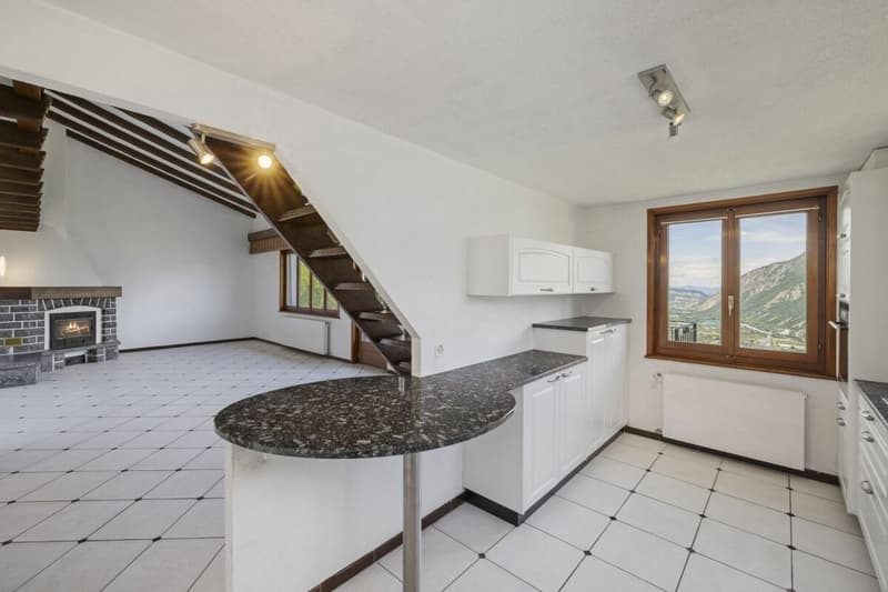 Maison individuelle 6 pièces 1/2 avec un atelier et une vue extraordinaire à Chemin Dessous (8)