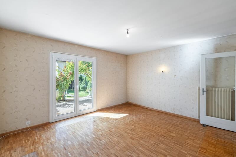 Maison mitoyenne avec un potentiel extraordinaire (4)