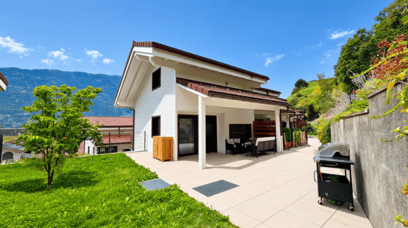 MAGNIFIQUE VILLA MITOYENNE 3 PCES ½ DE 110 M2 AU COEUR DES VIGNES À SAILLON (1)