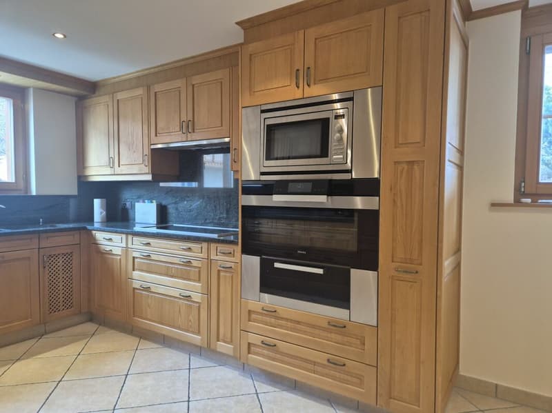 5.5-room apartment with magnificent 80 m² balcony-terrace (4)