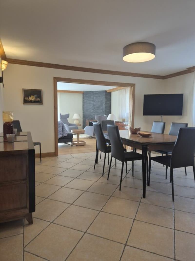 5.5-room apartment with magnificent 80 m² balcony-terrace (7)