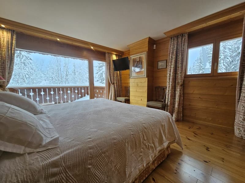 5.5-room apartment with indoor pool, ski in and out (2)