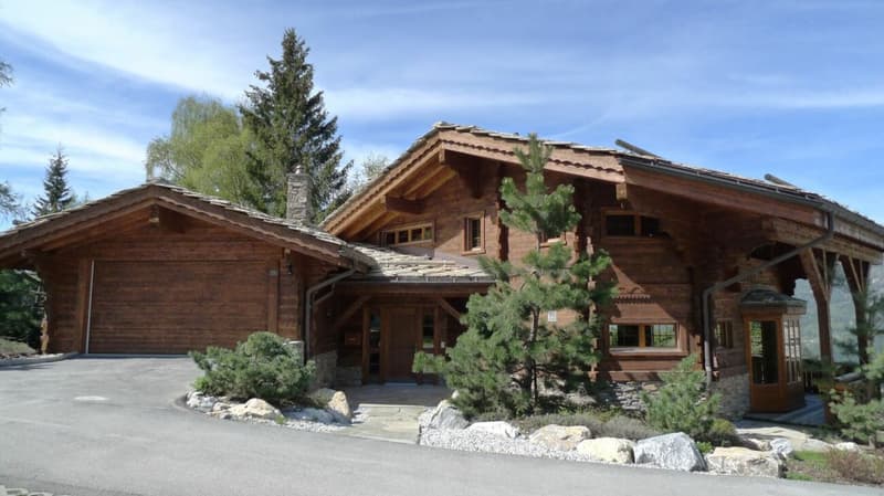 6.5-room chalet in Crans-Montana (1)
