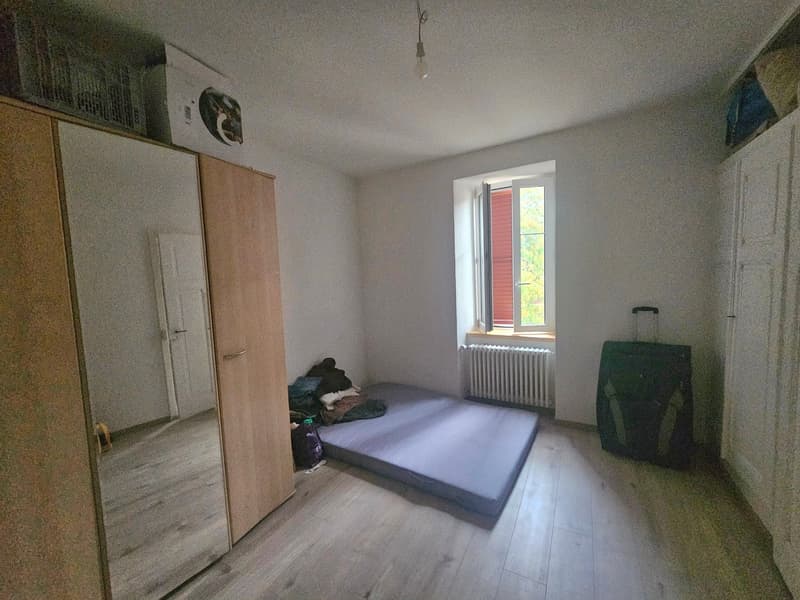 Delizioso appartamento di 3.5 locali ristrutturato a Vaulion (3)