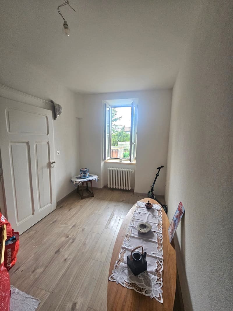 Delizioso appartamento di 3.5 locali ristrutturato a Vaulion (5)