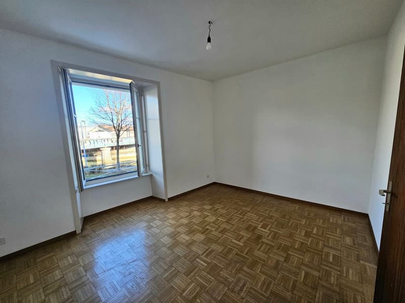 Appartamento di due locali con balcone sul Quai de la Thiële (5)