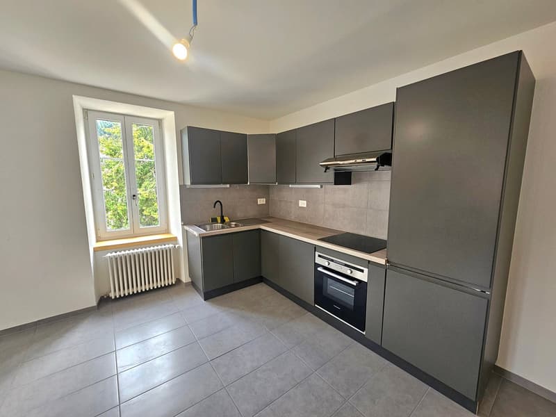 Delizioso appartamento di 3.5 locali ristrutturato a Vaulion (2)