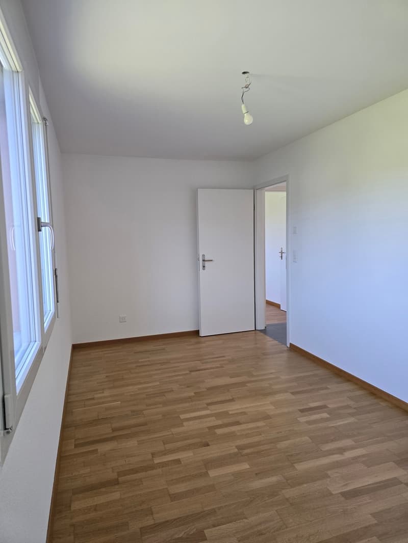 4.5-room apartment on the 1st floor, 100 m2, with elevator (10)