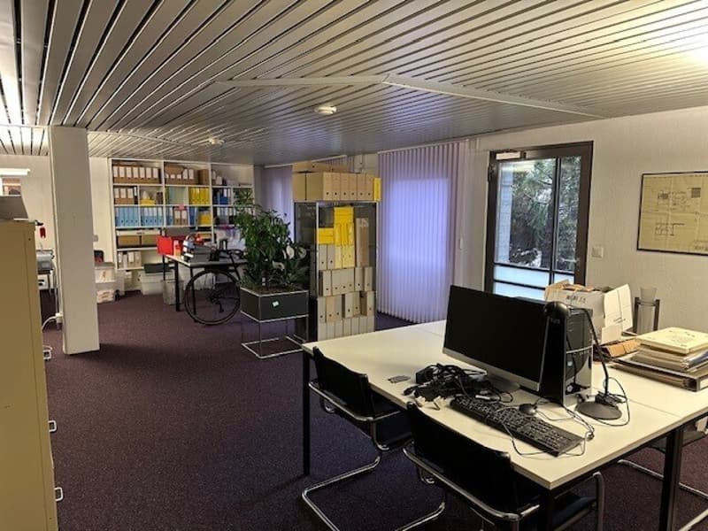 Superficie commerciale a piano terra di 71 m2 (2)
