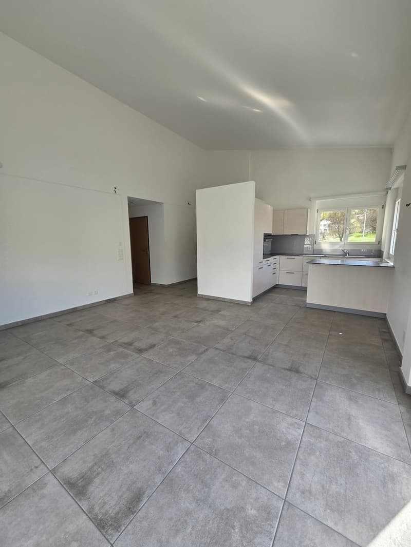 Appartamento di 98 m2, 4 locali al 1° piano, senza ascensore (9)