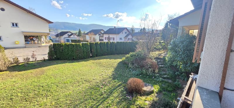 Casa luminosa di 4.5 locali con grande potenziale e ampi garage (2)