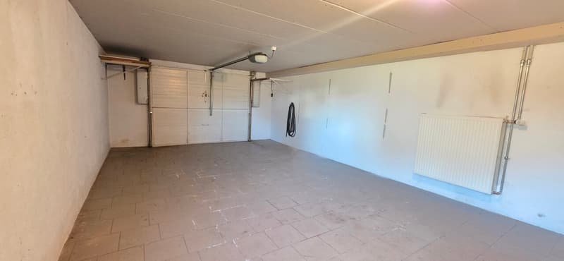 Casa luminosa di 4.5 locali con grande potenziale e ampi garage (6)