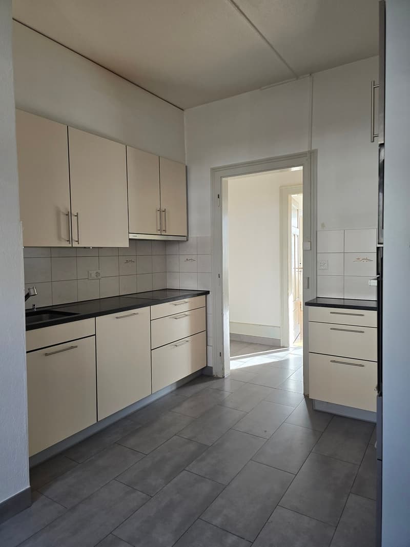 Apartment with character on the 1st floor without elevator (4)
