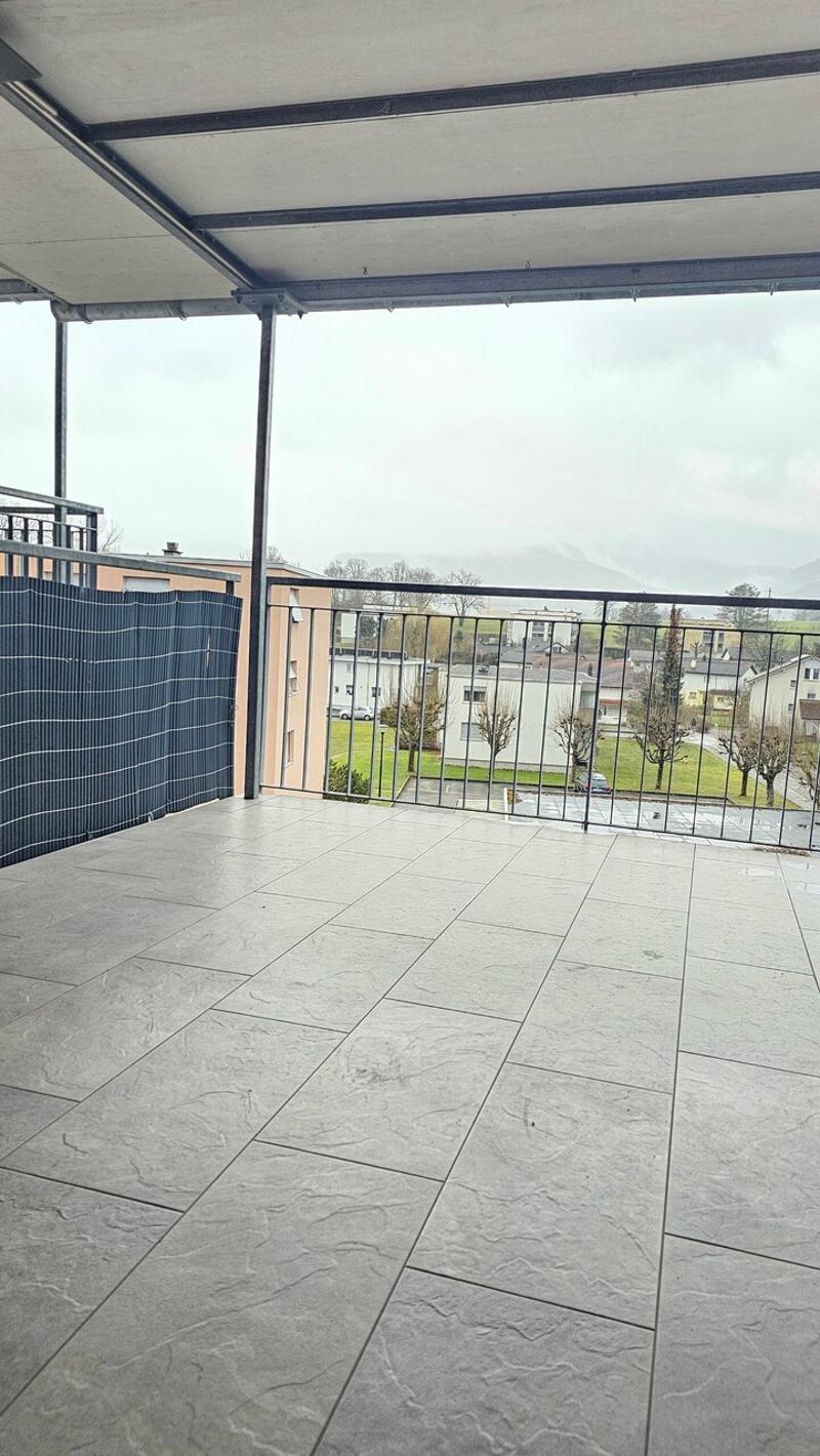 Bright 3-room apartment with large terrace (6)