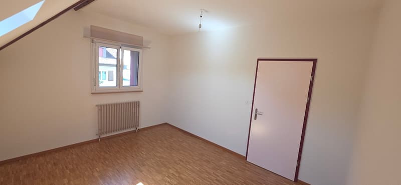 Großes Duplex von 3.5 Zimmern mit 94m2 - Zwei Schritte vom Krankenhaus entfernt (5)