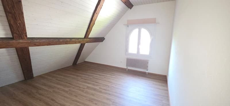 Großes Duplex von 3.5 Zimmern mit 94m2 - Zwei Schritte vom Krankenhaus entfernt (12)
