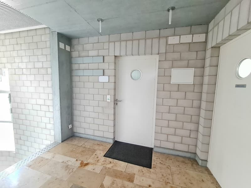 Office / commercial space of 75 m2 (4)