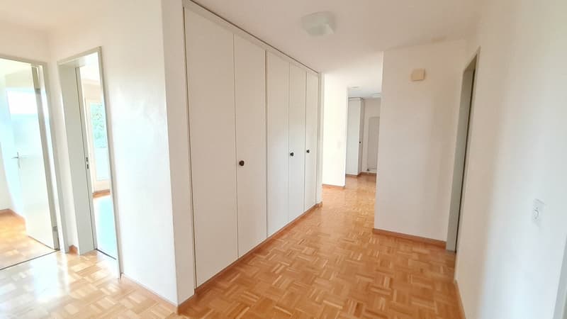 Wohnung mit 5.5 Zimmern im Erdgeschoss (10)