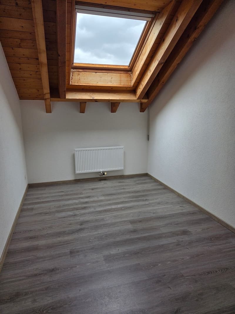 Attique en duplex de 107 m2 au 3ème étage, sans ascenseur (6)