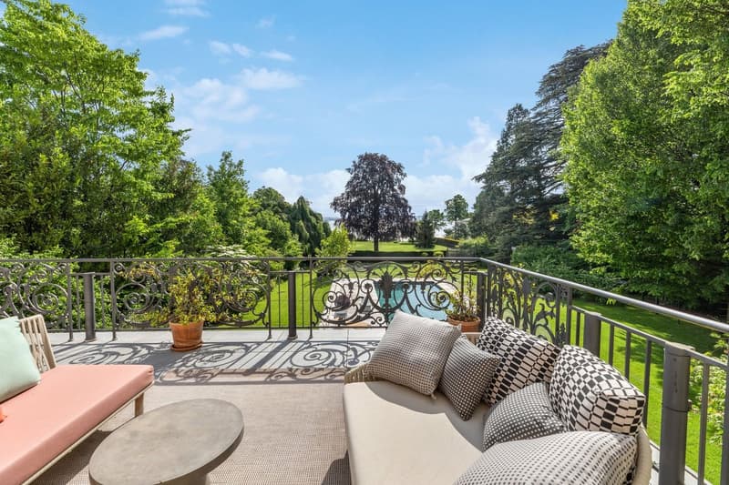 Exceptional property just two steps from the lake (8)