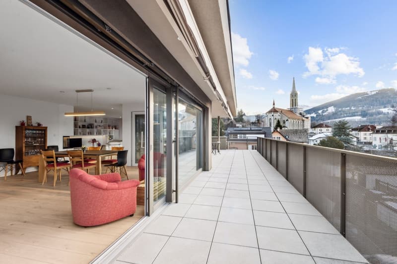 Own the View -- Exclusive Attic with Exceptional Panorama (2)