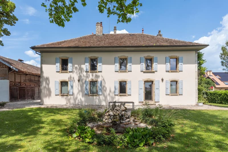 Sumptuous historic property on a vineyard estate! (3)