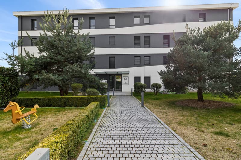 Attico di 4.5 locali a Préverenges con vista lago & Alpi (13)
