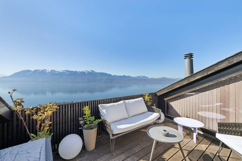 Exceptional duplex suspended above Lake Geneva (4)