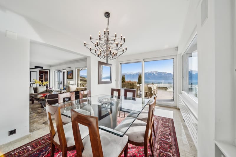 Contemporary master house with exceptional panoramic views (6)