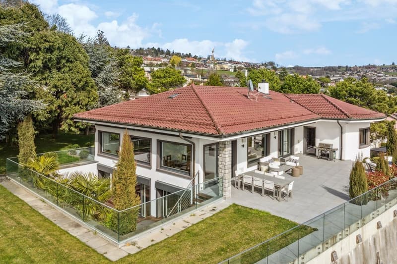 Maison de maître contemporaine avec vue panoramique exceptionnelle (3)