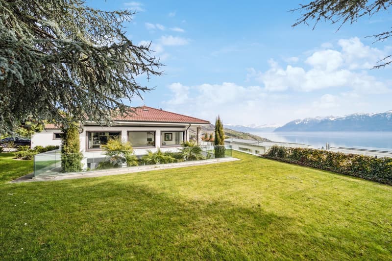 Contemporary master house with exceptional panoramic views (2)