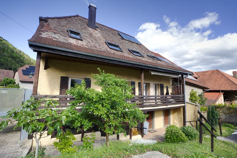 Maison paysanne de 1714 -- Trois logements, triplex familial et deux 2 (2)