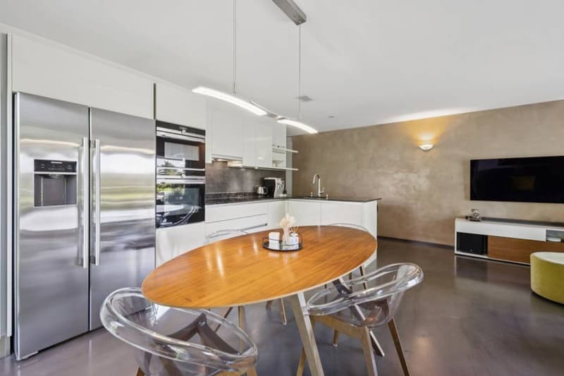 Magnificent 4.5-room apartment in the heart of St-Sulpice (4)